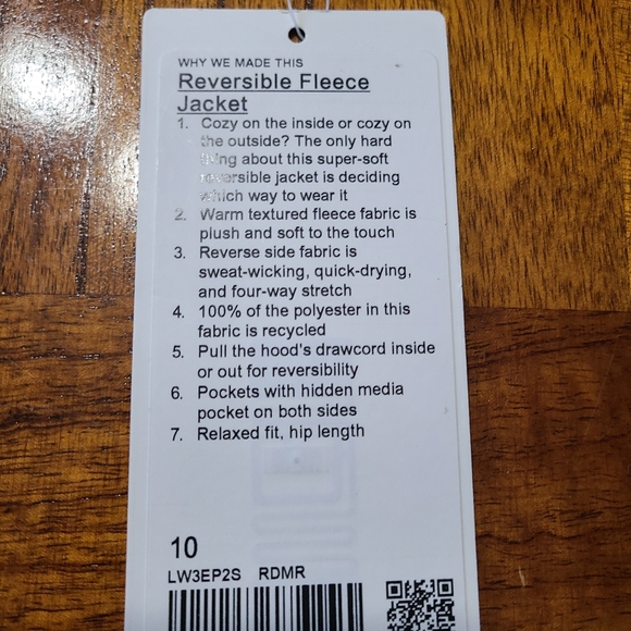 Size 10 Lululemon Shearling reversible jacket in Red Merlot - Picture 7 of 7